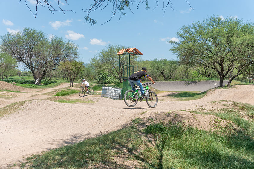 El Parque Metropolitano de León: Un Oasis en el Corazón de la Ciudad