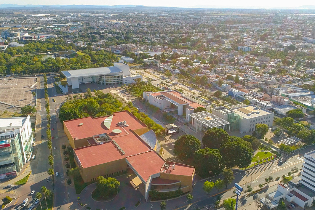 Museo y Teatro Bicentenario en Distrito León MX
