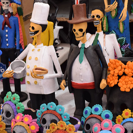 León se llena de tradición, folclore y festejos para celebrar el Día de Muertos