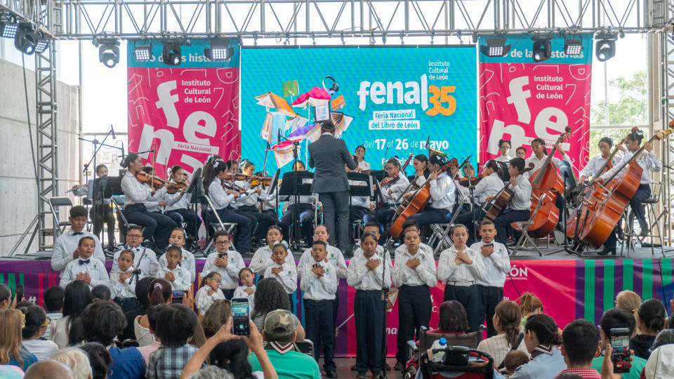 feria nacional del libro de león 2024